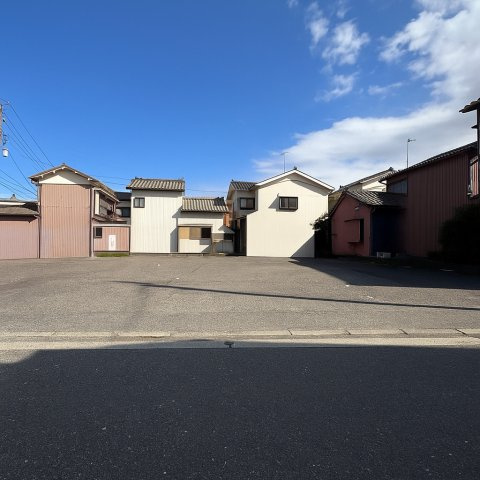 中央区春日町　土地