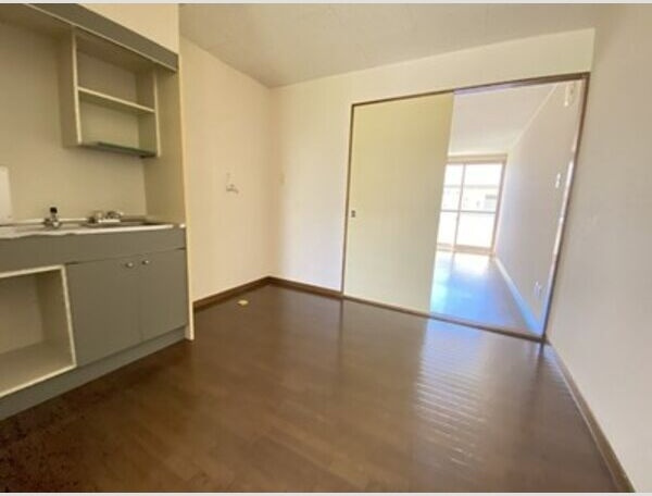 クマックスC　　　の居間・リビング