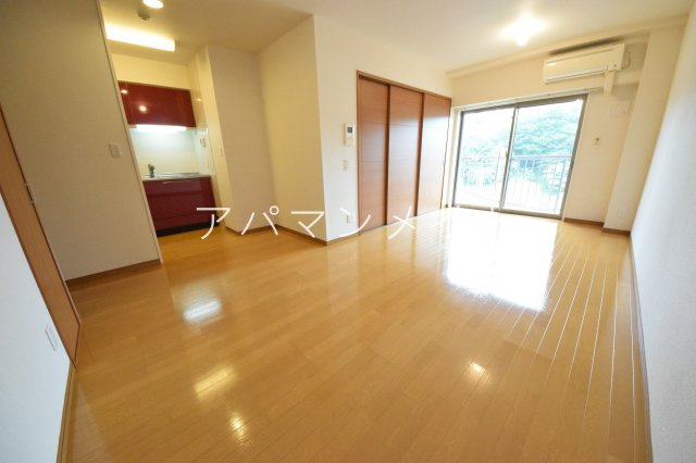 【居間・リビング】 | 全居室フローリング！