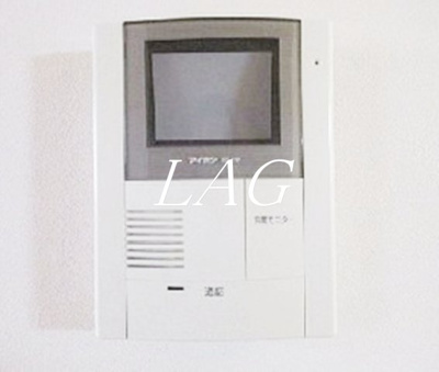 【セキュリティ】 | クレスト | モニター付きインターホンです。