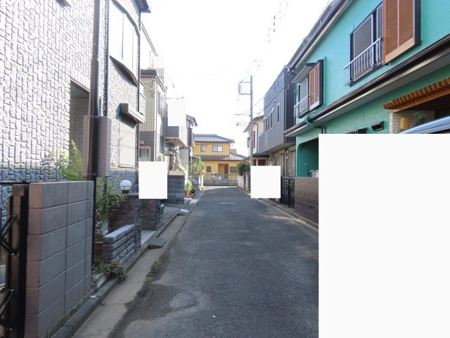 坂戸市千代田売地の前面道路含む現地写真