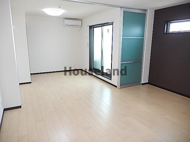 アメニティ 高松の居間・リビング