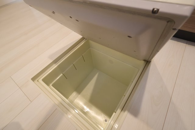 《仲介手数料無料》上尾市井戸木１丁目23-9(全1戸)新築一戸建てブルーミングガーデンのキッチン|撮影日 2025年11月30晴れ日 9:45 晴れ