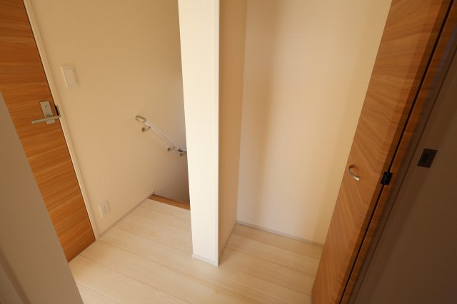 《仲介手数料無料》上尾市井戸木１丁目23-9(全1戸)新築一戸建てブルーミングガーデンの収納|撮影日 2025年11月30晴れ日 9:45 晴れ