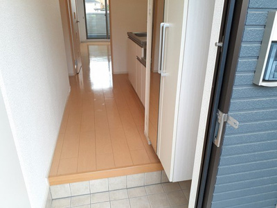 【玄関】 | サニーフラットＢ | シューズボックスあり