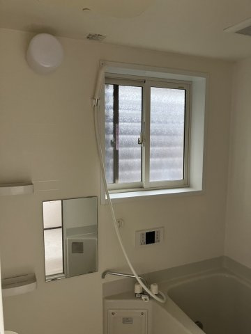 外山貸家の浴室