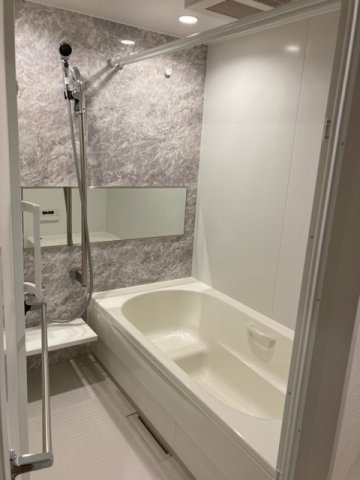 Ever Green 鶴瀬の浴室