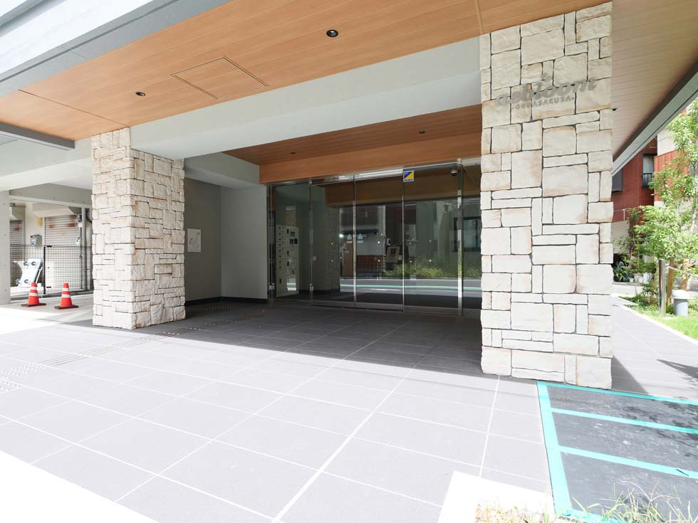 アスブルーム奥浅草の外観