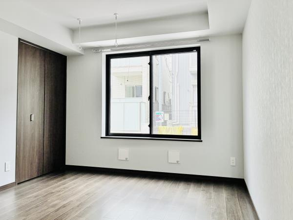 ＣＯＭＰＯＳＩＴＥ目黒鷹番の居間・リビング