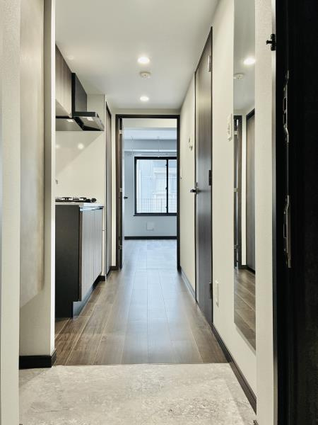 ＣＯＭＰＯＳＩＴＥ目黒鷹番の居間・リビング