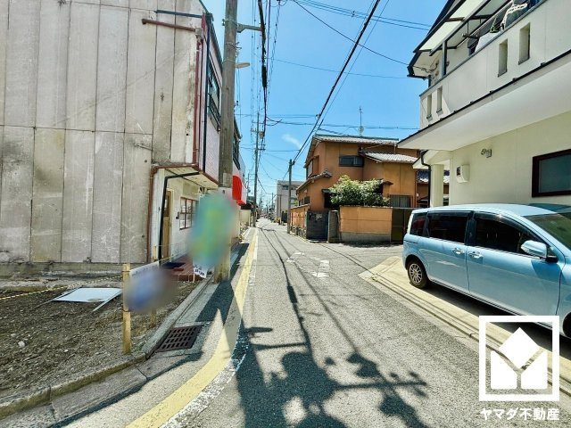 伏見区御駕籠町の前面道路含む現地写真|４月12日写真撮影