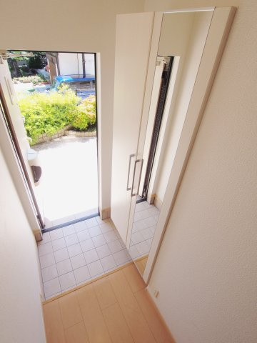 アルコバレーノの玄関