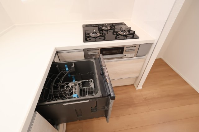 《仲介手数料無料》浦和区上木崎６丁目7-27(全1戸)新築一戸建てミラスモのキッチン|撮影日 2025年11月19日 13:40 晴れ