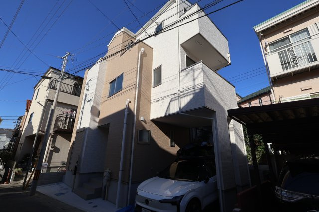 《仲介手数料無料》浦和区上木崎６丁目7-27(全1戸)新築一戸建てミラスモの外観|撮影日 2025年11月19日 13:40 晴れ