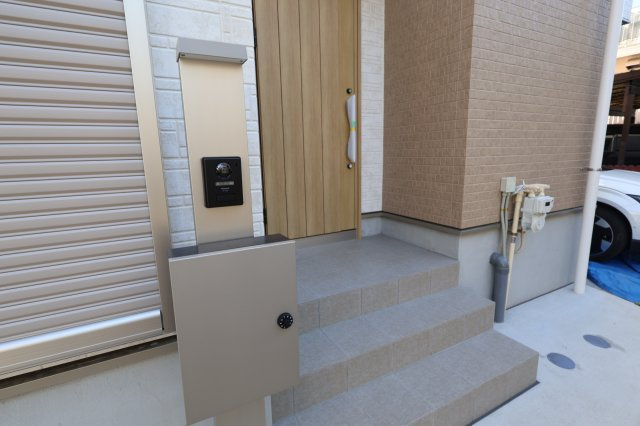 《仲介手数料無料》浦和区上木崎６丁目7-27(全1戸)新築一戸建てミラスモのセキュリティ|撮影日 2025年11月19日 13:40 晴れ