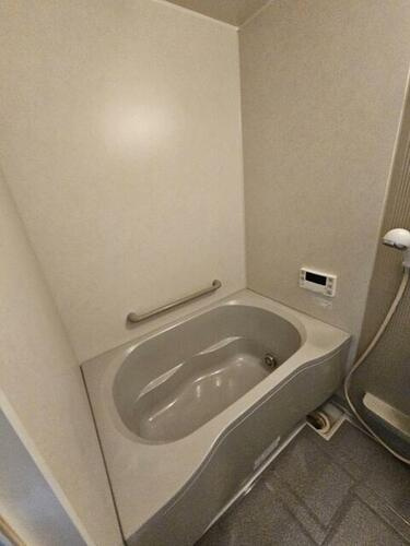 クレドール垂水IIの浴室