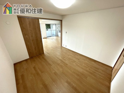 【洋室】 | メゾンドール朝霧