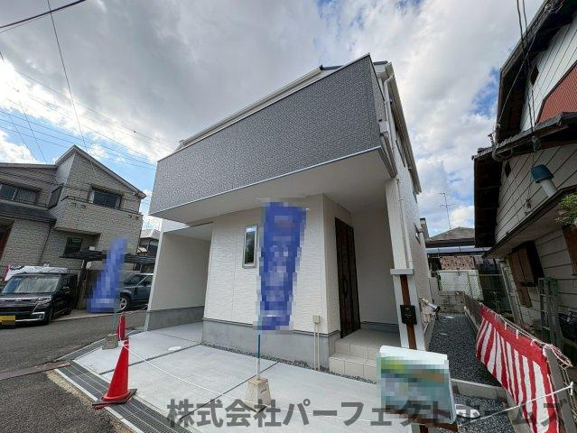 東香里3丁目新築戸建の駐車場|駐車場があるので、車を買う予定の方も安心です