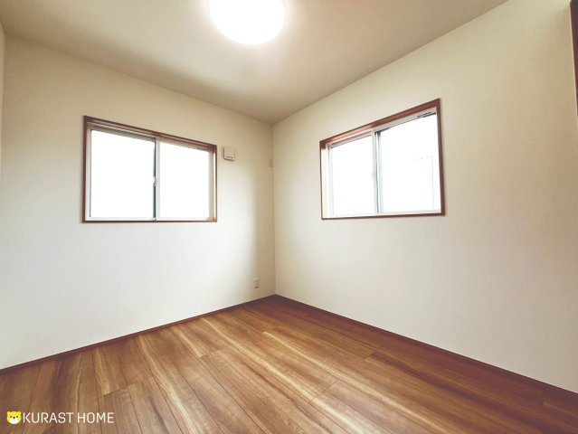 京都市西京区川島三重町　新築戸建の洋室