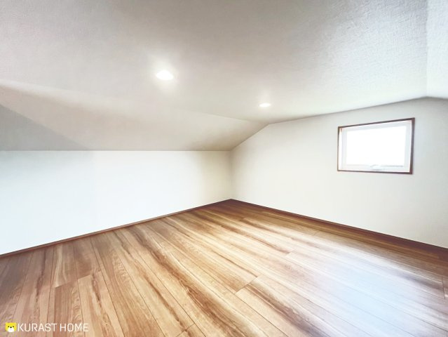 京都市西京区川島三重町　新築戸建の収納