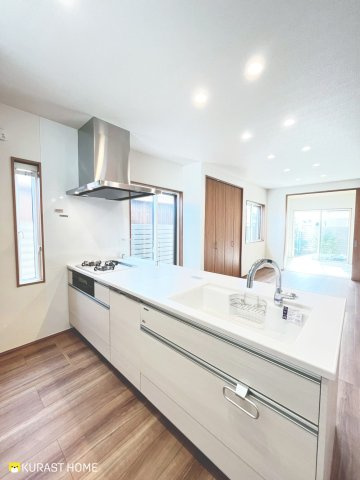 京都市西京区川島三重町　新築戸建のキッチン