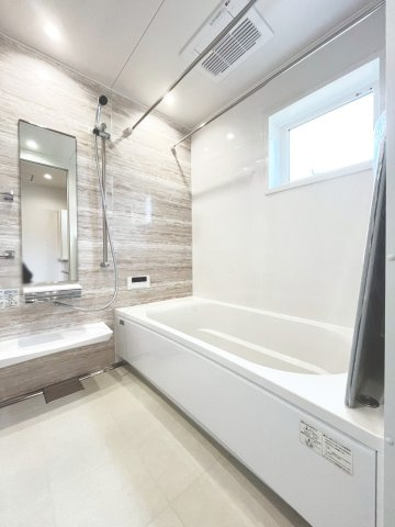 京都市西京区川島三重町　新築戸建の浴室