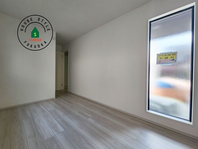 大野城市白木原4丁目第1-2棟（1号棟）　の寝室|主寝室には収納力に優れたクローゼットがありますので、お部屋もすっきり片付きます。