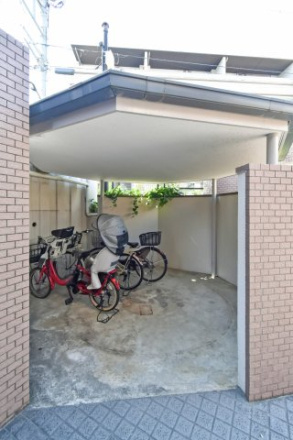 ムサシノコート早稲田の駐輪場