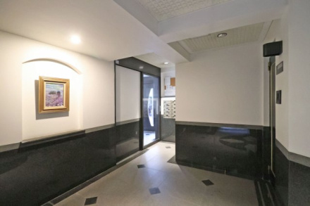 ムサシノコート早稲田のエントランス