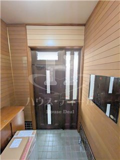 【玄関】 | 芝4丁目Ｋ様貸家 | ゆったりとした玄関です