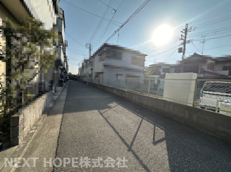【前面道路含む現地写真】 | 尼崎市食満6丁目売地　更地　建築条件無し | 北側からの現地です！更地になりました！※令和７年11月14日現在
