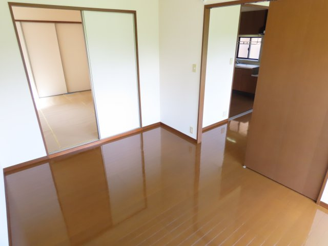 リバティヒルズDの居間・リビング