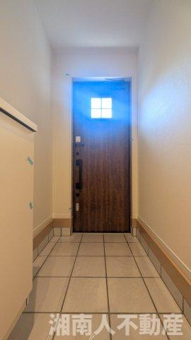 藤沢市鵠沼海岸６丁目３－５１戸建ての玄関|玄関です