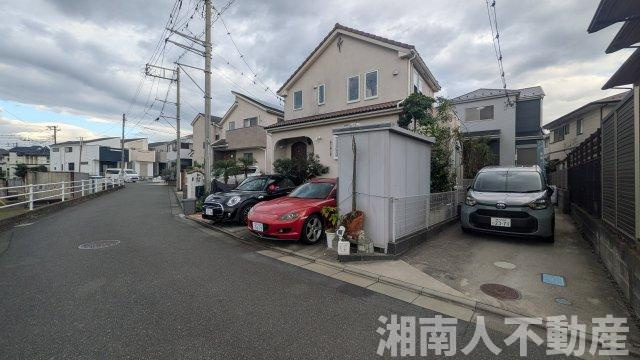 藤沢市鵠沼海岸６丁目３－５１戸建ての前面道路含む現地写真|前面道路含む現地写真です