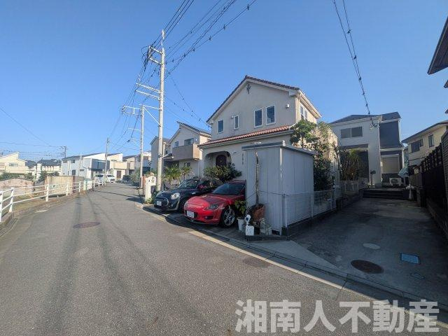 藤沢市鵠沼海岸６丁目３－５１戸建ての前面道路含む現地写真|前面道路含む現地写真です