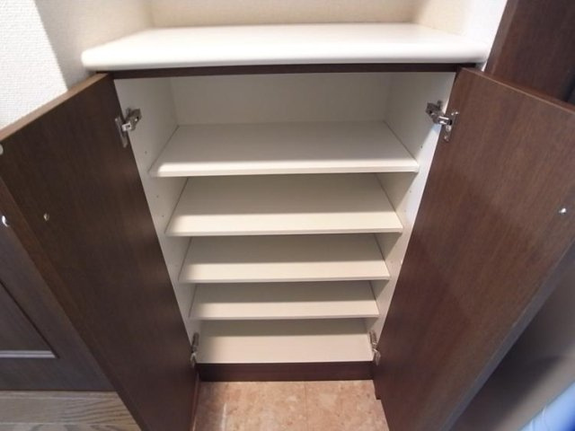 メインステージ茅場町の玄関