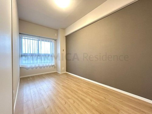 ディオレ夙川公園の洋室