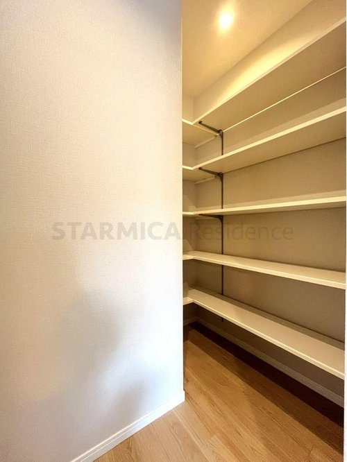 ディオレ夙川公園の収納