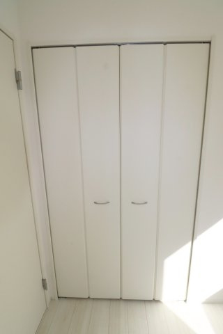 郡山市横塚5丁目　　１号棟　　　芳賀小学校、郡山第４中学区の洋室|※同社施工例