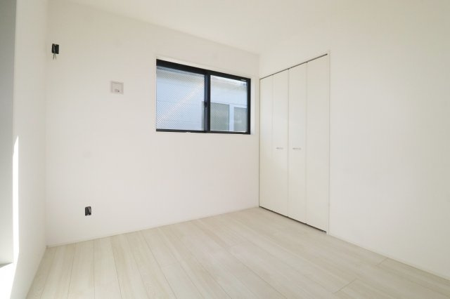 郡山市横塚5丁目　　１号棟　　　芳賀小学校、郡山第４中学区の洋室|※同社施工例