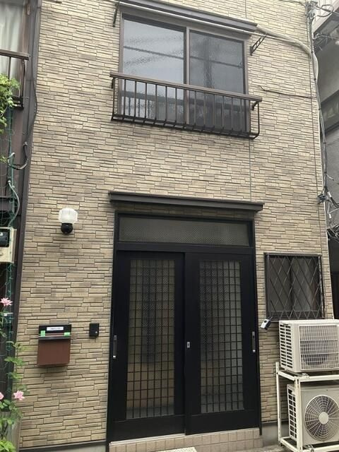 上野タウンハウスの外観