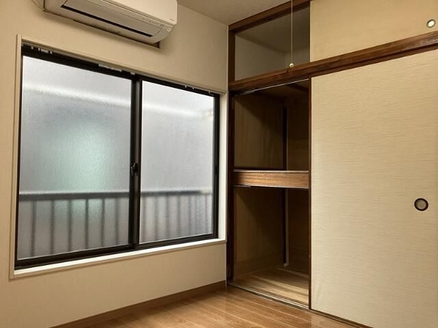 上野タウンハウスの寝室