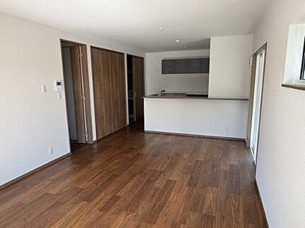 東広島市西条町寺家字平岩　新築一戸建ての居間・リビング