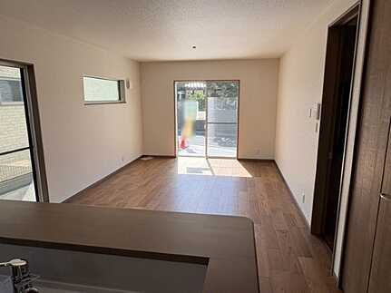 東広島市西条町寺家字平岩　新築一戸建ての居間・リビング