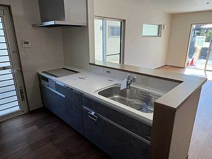 東広島市西条町寺家字平岩　新築一戸建てのキッチン