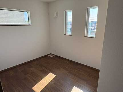 東広島市西条町寺家字平岩　新築一戸建ての洋室