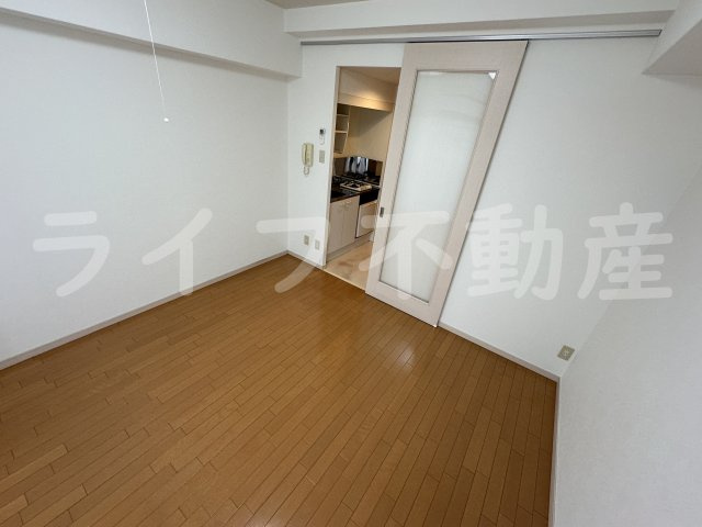 アペルトコートの洋室|明るい洋室です