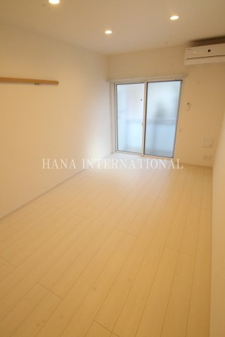 【寝室】 | リブリ・June・KALUNASIA