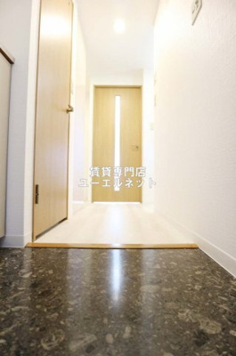 【玄関】 | Win Road Esaka | 住まいの顔ともなる玄関