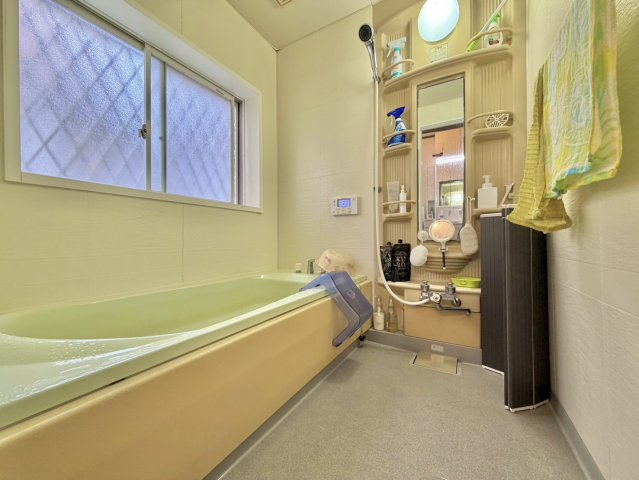 日立市南高野町中古物件の浴室